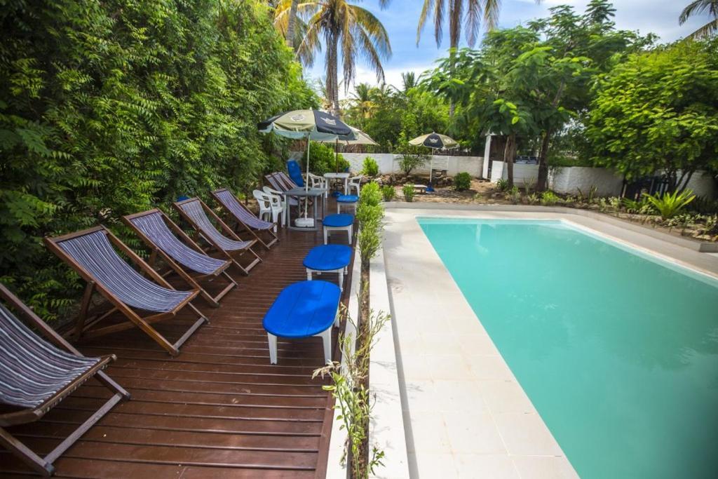 מורונדבה Chez Maggie Hotel & Restaurant מראה חיצוני תמונה